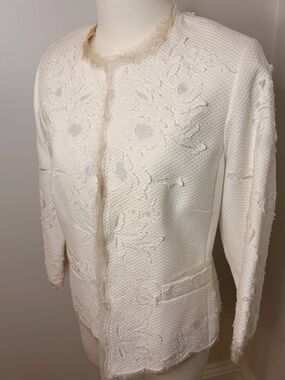 Per Se White & Ivory Silk Lined Floral Embroidered Cardigan Size 10